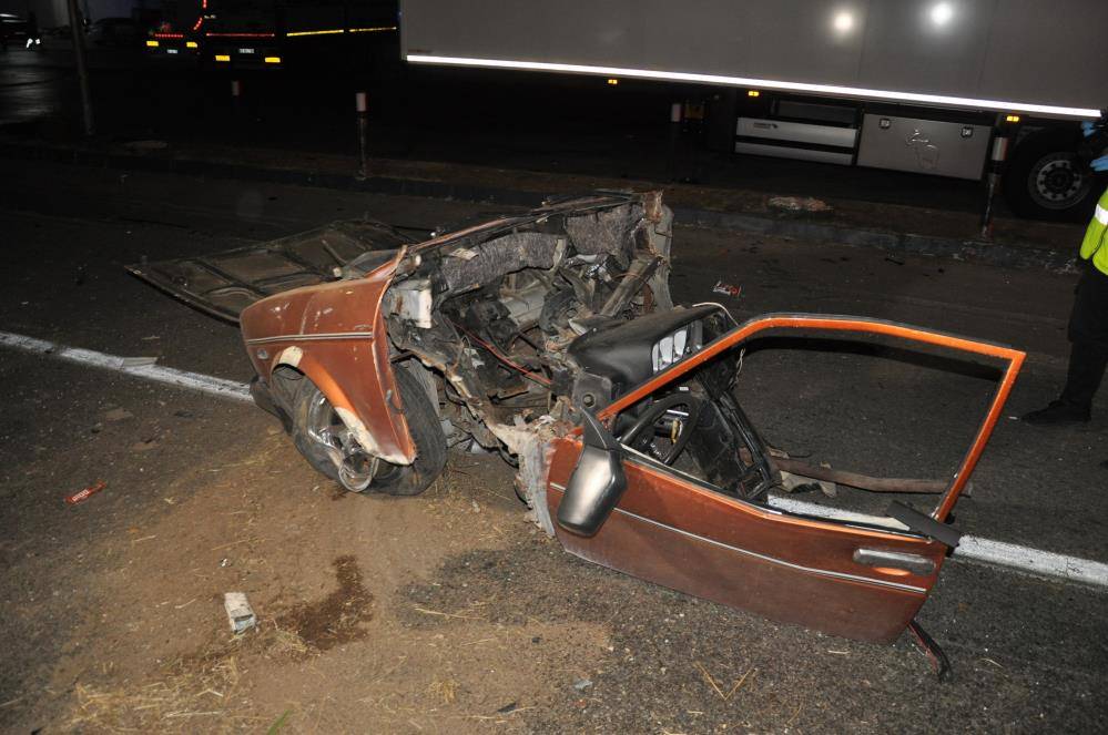 5 kişinin öldüğü trafik kazasında kimlikler belli oldu, acı an ortaya çıktı 2